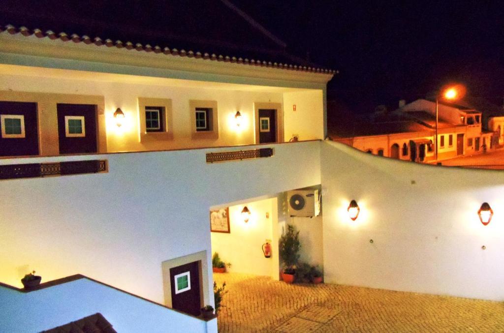 Casa Do Largo - Golega - Turismo De Habitacao Hotel Luaran gambar