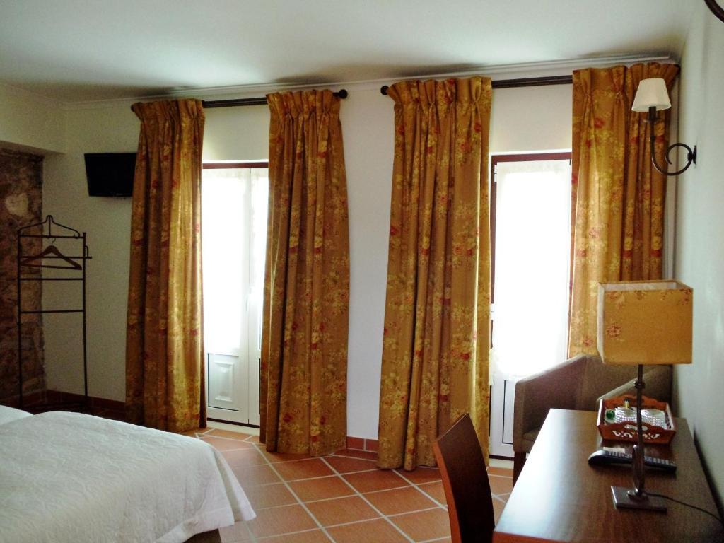 Casa Do Largo - Golega - Turismo De Habitacao Hotel Bilik gambar