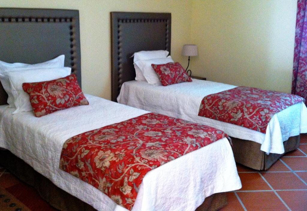 Casa Do Largo - Golega - Turismo De Habitacao Hotel Bilik gambar